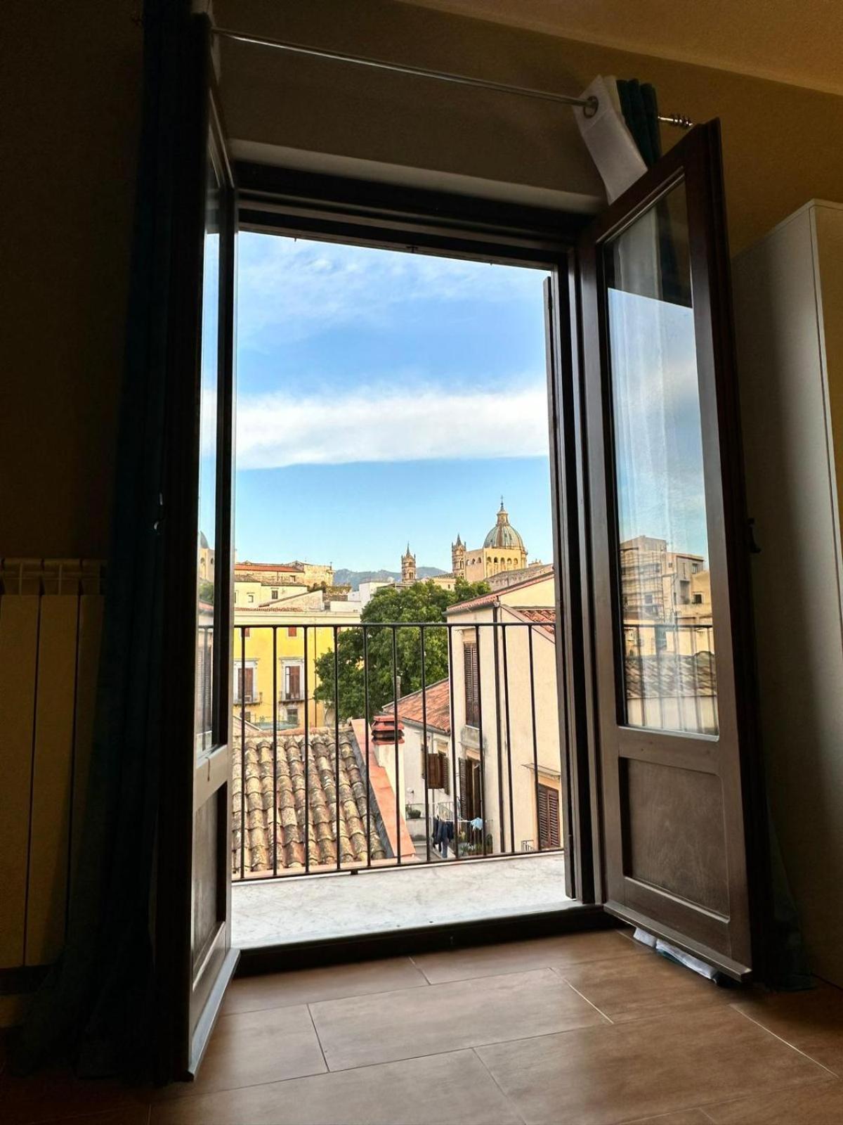 Centrumassimo Apartment Palermo Eksteriør billede