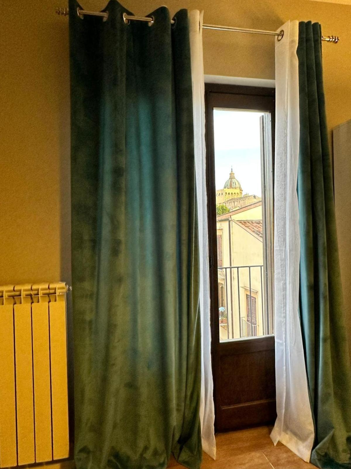 Centrumassimo Apartment Palermo Eksteriør billede